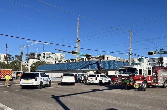 Fruitville Road crash scene cleared