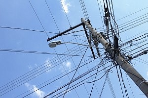 Florida Power & Light urges customers to call 911 if they see downed power lines.