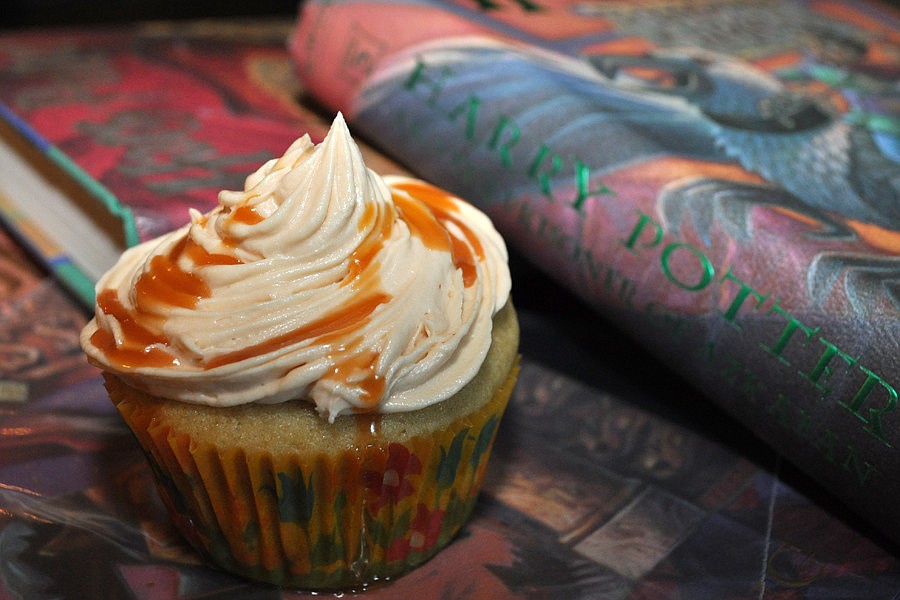 Check out Shanna's Kitchen for the full Butterbeer Cupcake recipe, inspired by Harry Potter.
