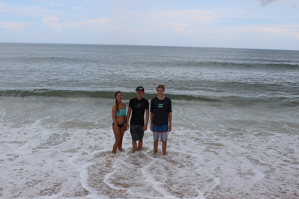 11_BeachDay_SteelLev