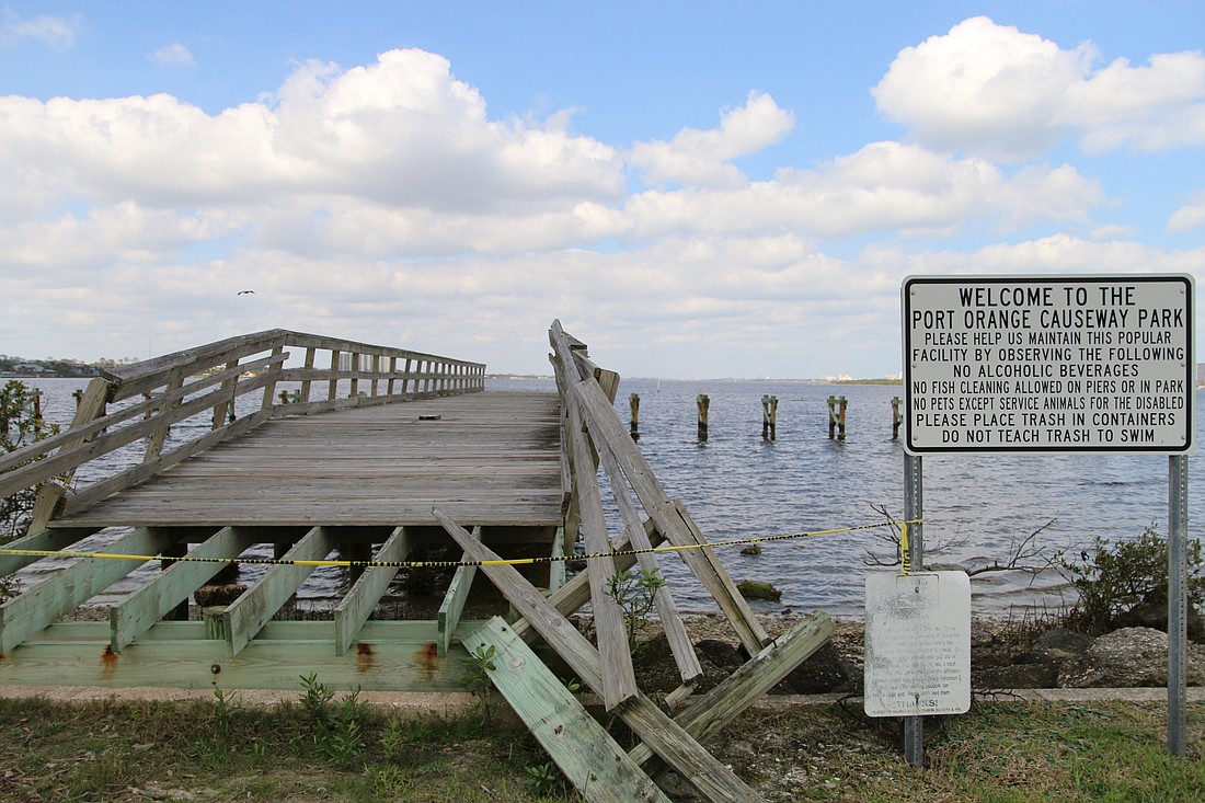 A damaged pier is closed off on the north side of Dunlawton Bridge. Photo by Nichole Osinski