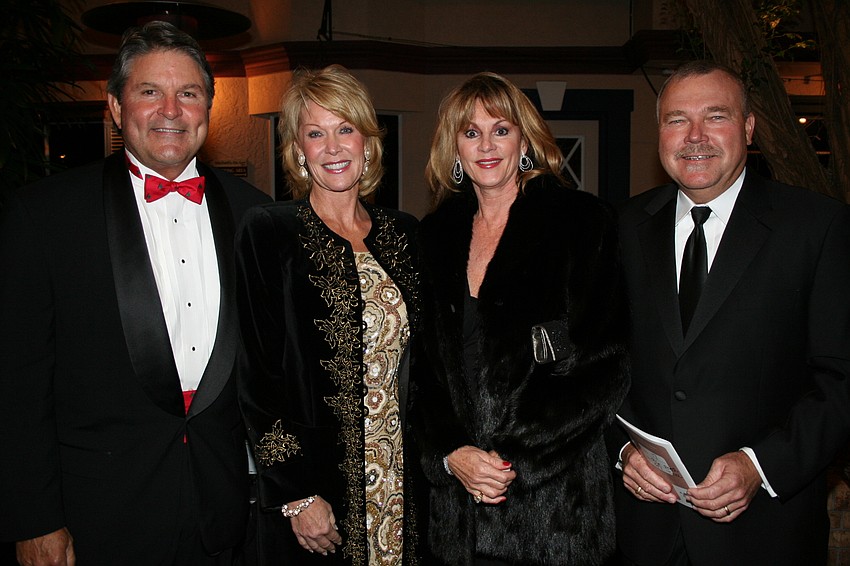 Tom Dabney and Elaine Briggs with Tina and Fred Starling