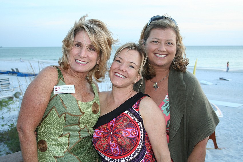 Stephania Feltz with Co-Chairwomen Caryn Patterson and Susan Brennan