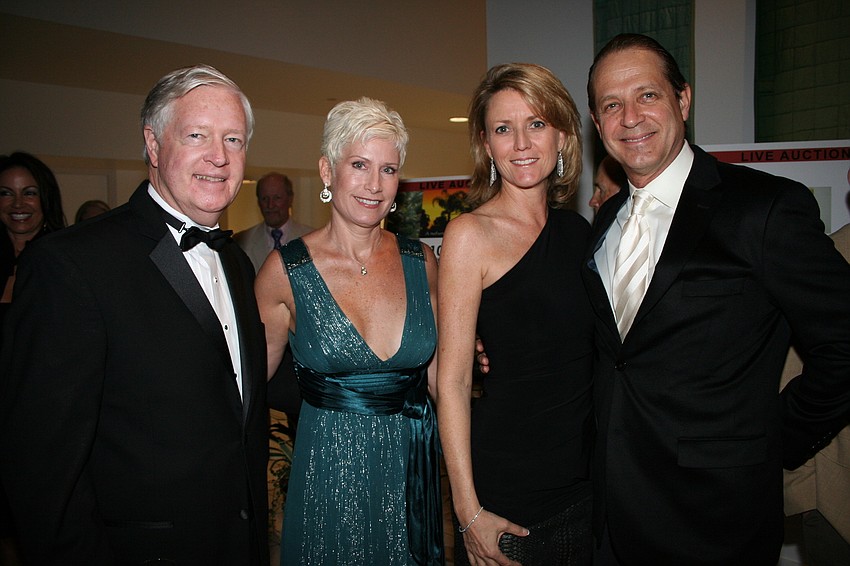 Nick Gladding, Danielle Kanter, Beth and Steve Knopik