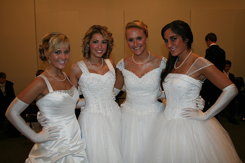 Hillary Hawkins, Tiffany Loer, Chelsea Firth and Jonna Marchese