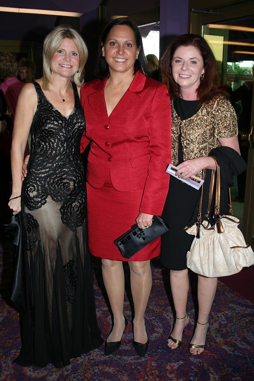 Carrie Jones, Ruthann Lamore and Julia Bark