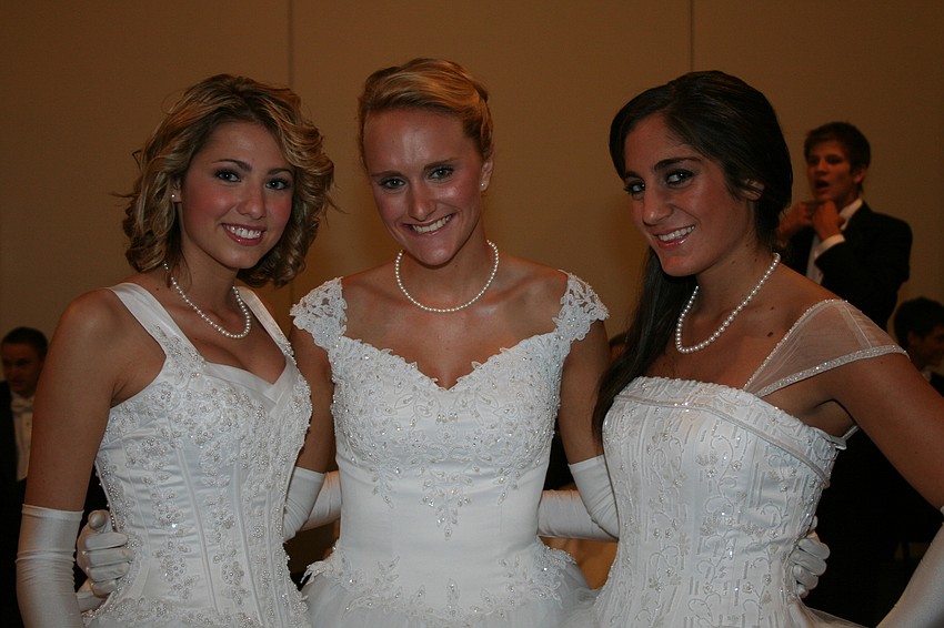 Tiffany Loer, Chelsea Firth and Jonna Marchese