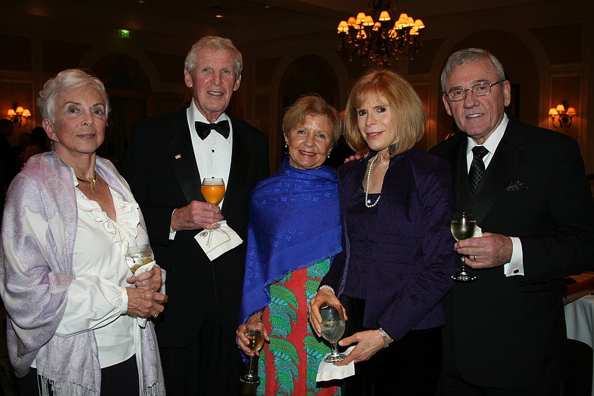 Dr. Peggy March, Dr. Leonard Apfelpach, Eleanor Williams and Rachael and Don Worthington