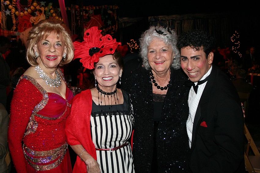 Gloria Moss, Jewel Ash, Chairwoman Janet Hunter and Renaldo