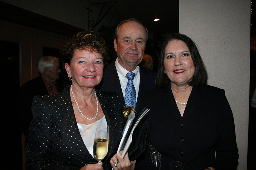 Wendy Nowitz with Gordan and Pat Thiessen