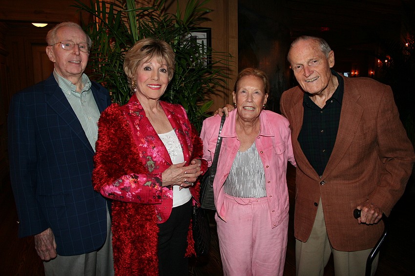 Bob and Lee Peterson with Joyce and Bob Tate