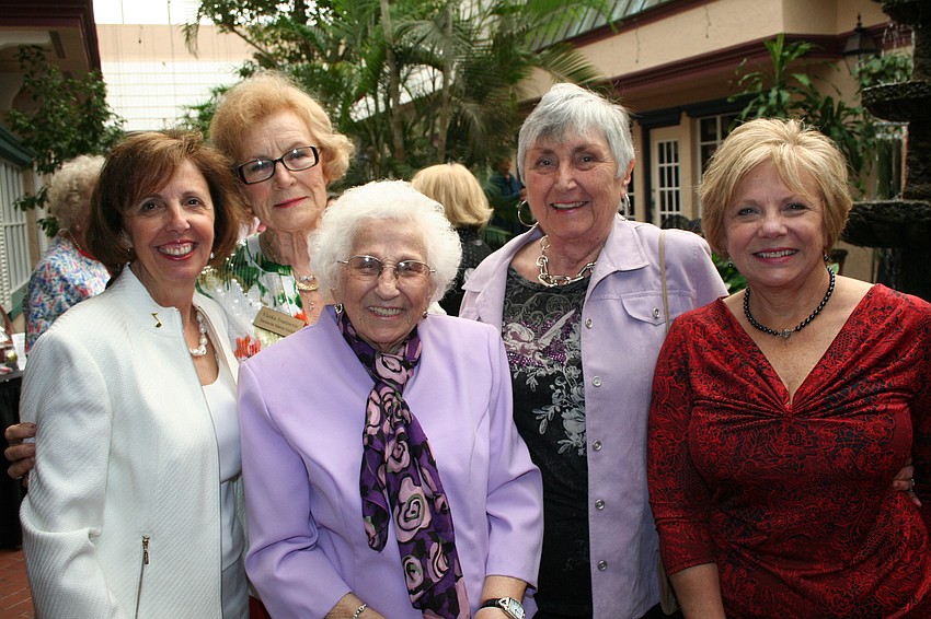 Pat Reinhart, Vlatka Ivanisevic, Frances Gower, Jasna Pahor and Sandy Reigel