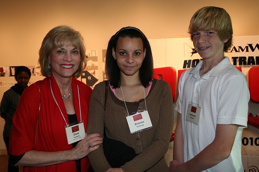 Co-Chairwoman Diane, Brianna and Cameron Roskamp