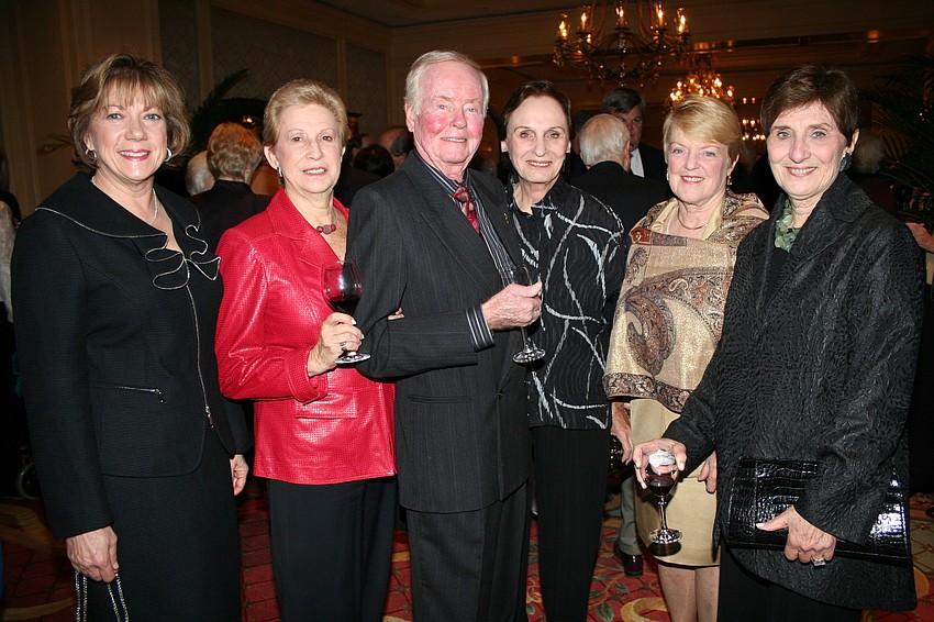 Pat Thompson, Carol Camiener, Jim Herrington, Sally Yanowitz, Carolyn Johnson and Lois Stulberg