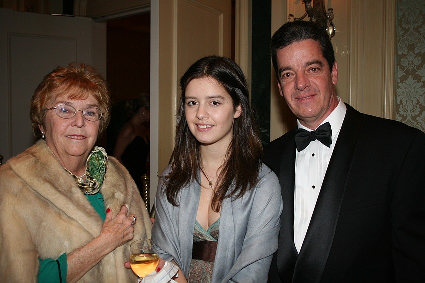 Jessica Ventimiglia with Annabel and Jeffrey Peterson