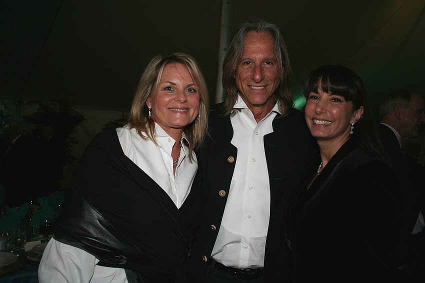 Shannon and Robert Warren, co-chair Victoria Leopold