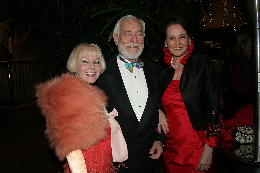 Elisabeth and Gil Waters, Flora Major