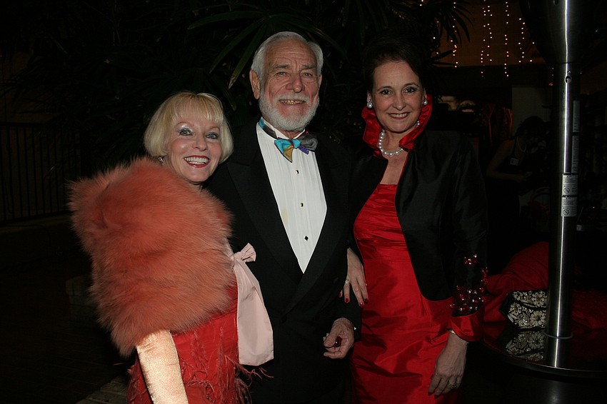 Elisabeth and Gil Waters, Flora Major