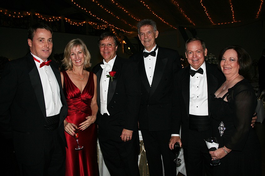 Steve and Laurie Wilbur, Dr. John Niffenegger, John Hamlet and Wayne and Sandy Scroggins