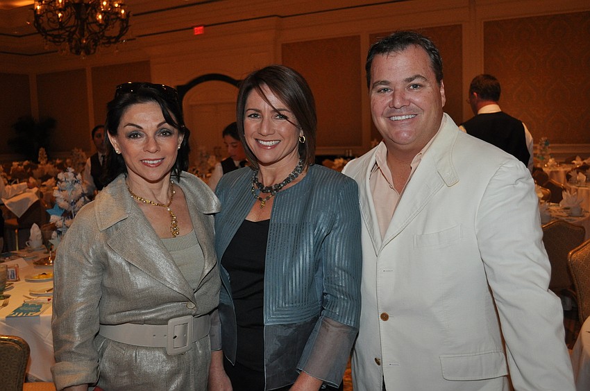 Nancy Barrie-Chivian, honoree Jaymie and Tommy Klauber