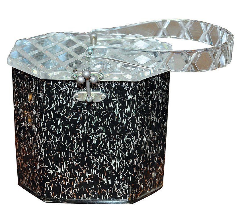 WILARDY VINTAGE HANDBAG 
