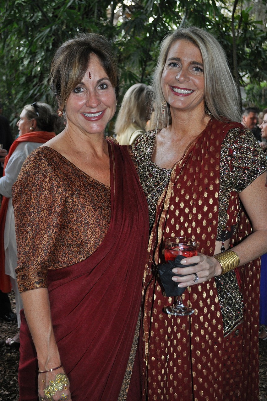 Mary Evelyn Guyton and Nora Johnson