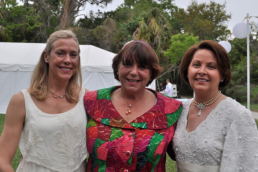 Co-chairwomen Anne Moore, Judy Veale and Kathy Coffey