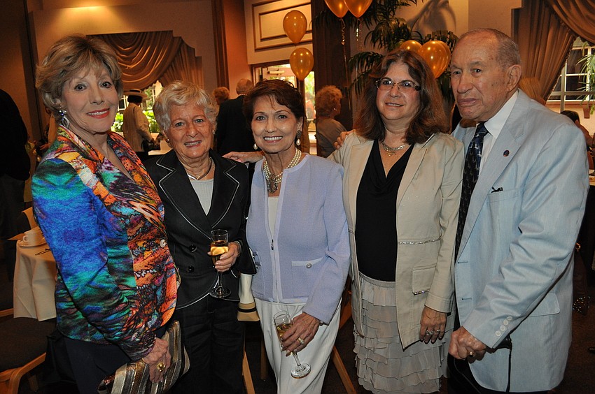 Lee Peterson, Marilyn Naiditch, Jewel Ash, Diane Kreisman and Norman Kreisman