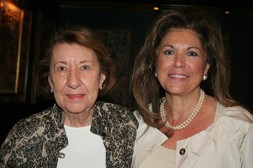 Katy Porter, Denise Mei