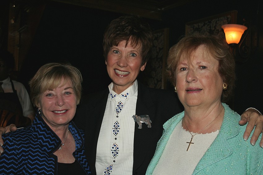 Jennifer Saslaw, Anne Folsom-Smith, Linda Twill