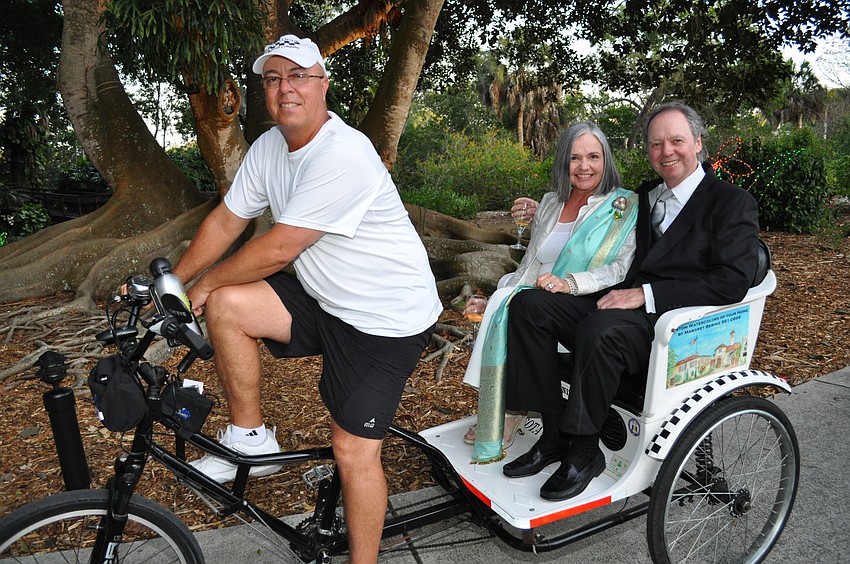 Mike Seager with Suzanne and Hank Foster