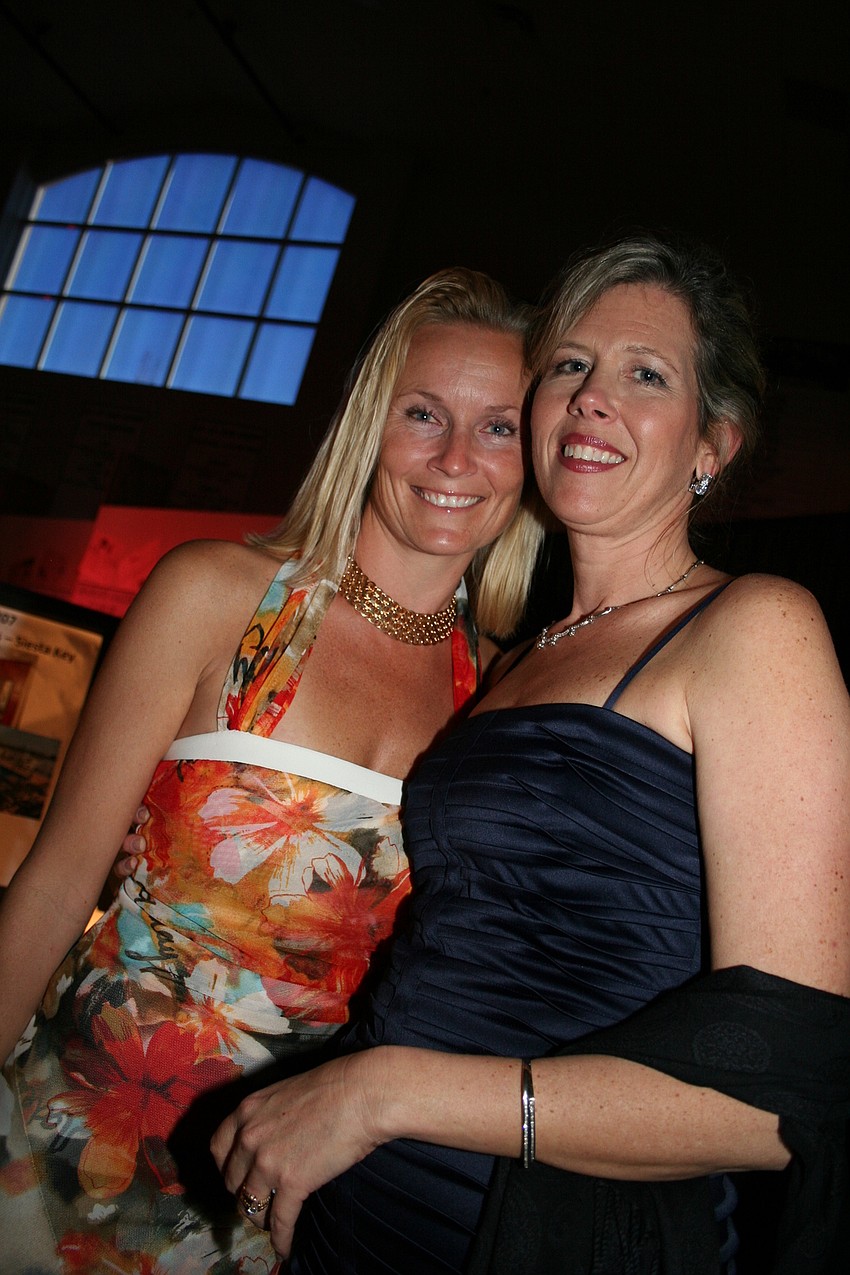 Maria Selberg and Roberta Tengerdy