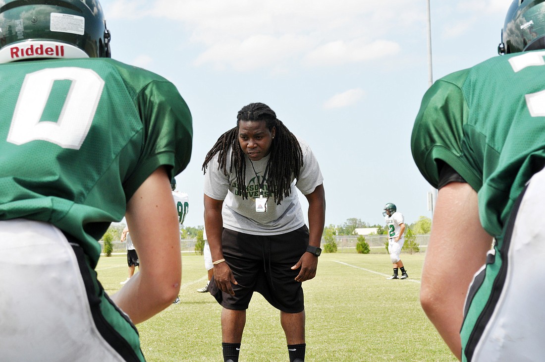 After playing four years at Jacksonville University, JoJo FennellÃ¢â‚¬â„¢s helping high school football players pursue their own dreams.