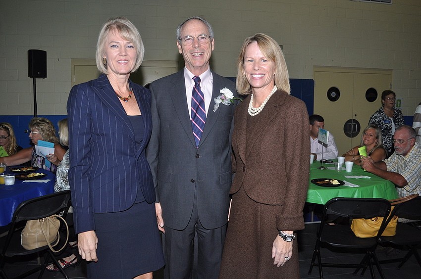 Leisa Weintraub, honoree Patrick Neal and Carol Ann Kalish