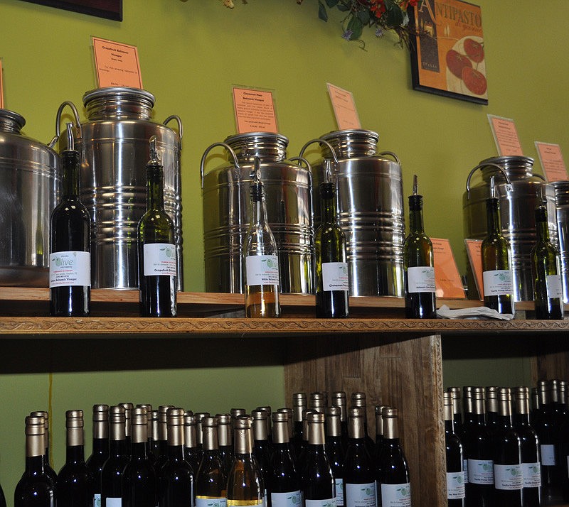 Florida Olive Oil Co. stocks over 30 different flavors of olive oil and balsamic vinegar.