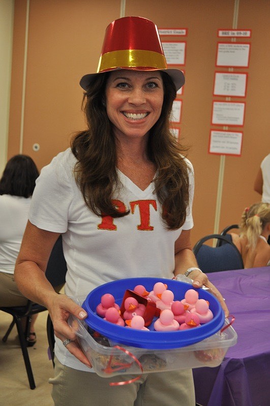 The PTO's Wendy Freeman offered guests a chance to win cookies and other treats.