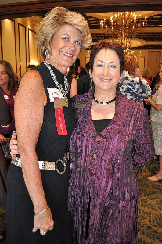 Past President Linda Starcher and Barbara Zdiarski enjoyed the luncheon.