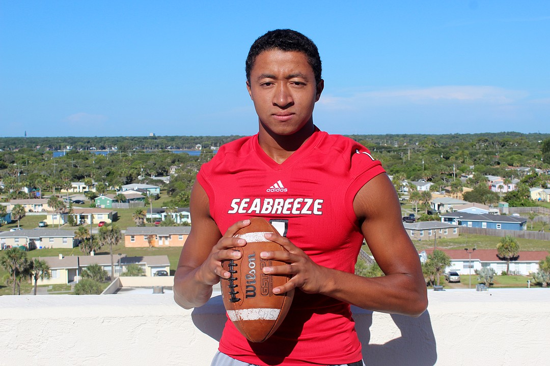 Fresh 'Crab' legs Quarterback Brevin Glaze discusses football life