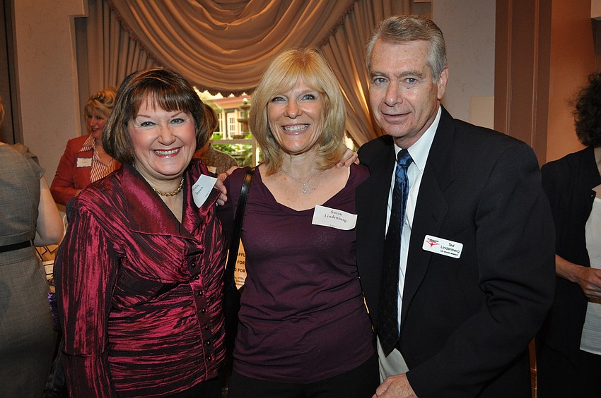 Beverly Brown with Susan and Ted Lindenberg
