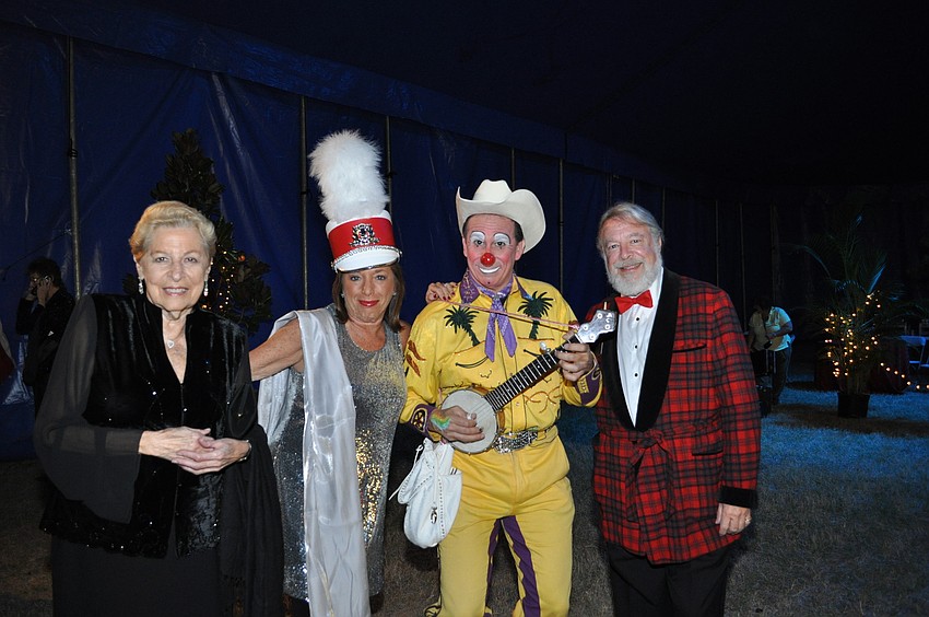 Ruth Cohen, Gigi Stolper, Billy Bob Steinberg and Circus Board Chairman Bob Collins
