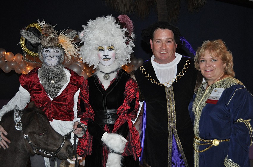 Caitlyn Collerin, Erin Collerin, Event Chair Kevin Roberts and Lynn Rasys