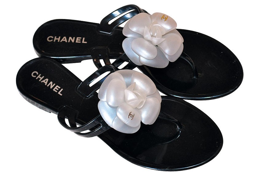 CHANEL FLIP-FLOPS
