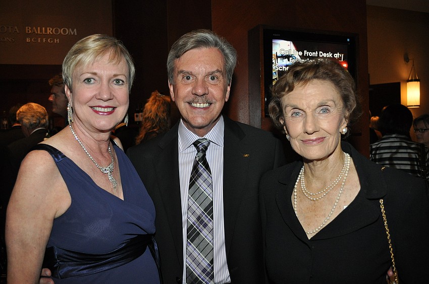 Lynn and Dr. Arthur Guilford with Elizabeth Lindsay