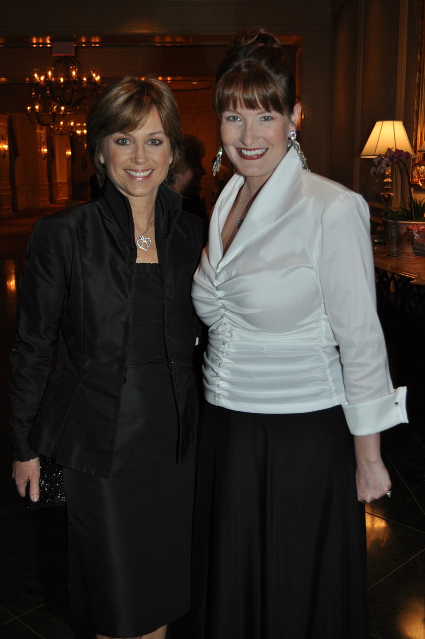 Honoree Dorothy Hamill and Chairwoman Emily Walsh