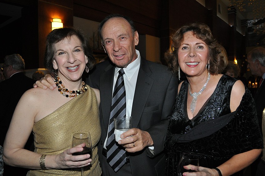 Sue Jacobson with Norman and Pam Reiter