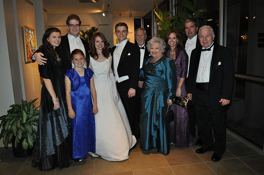 Delaney and Abbey Kapusta, Jon Sams, Annalise Kapusta, Tyler Bazenas, Ron and Miriam Williams, Rhonda, Mark and Robert Kapusta