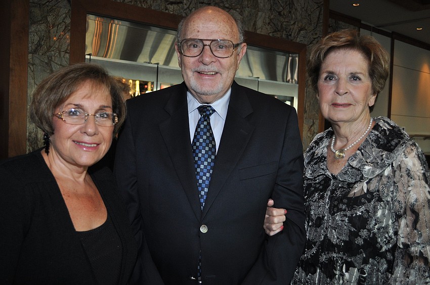Carole Kleinberg, Jerry and Terri Finn