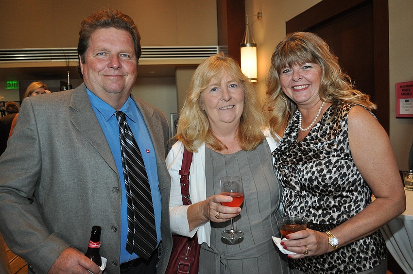 Leonard and Iris Meyer with Lisa Bispham