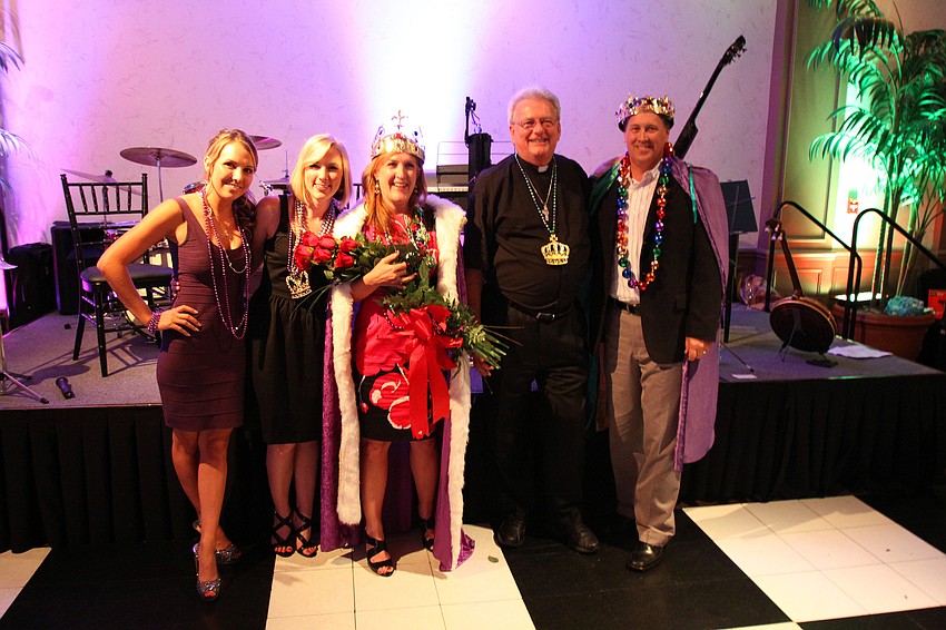 Molly Klauber, Stephanie Hannum, Tracy Knight, Rev. Don Roberts and Tom Knight