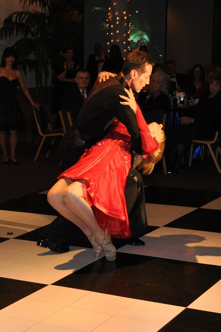 Gloria Moss and Jim Helmich dancing